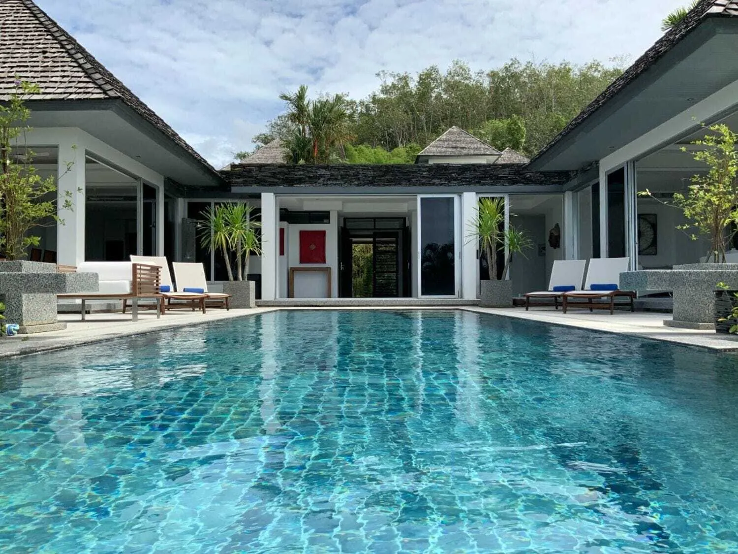 4 Bedrooms Luxury Private Pool Villa For Sale In Laguna Area — Thumbnail 2