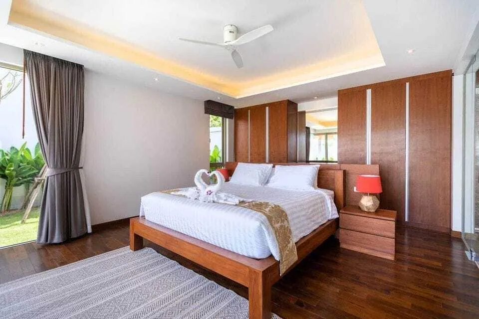 Botanica 4 bedrooms with private pool for rent — Thumbnail 4