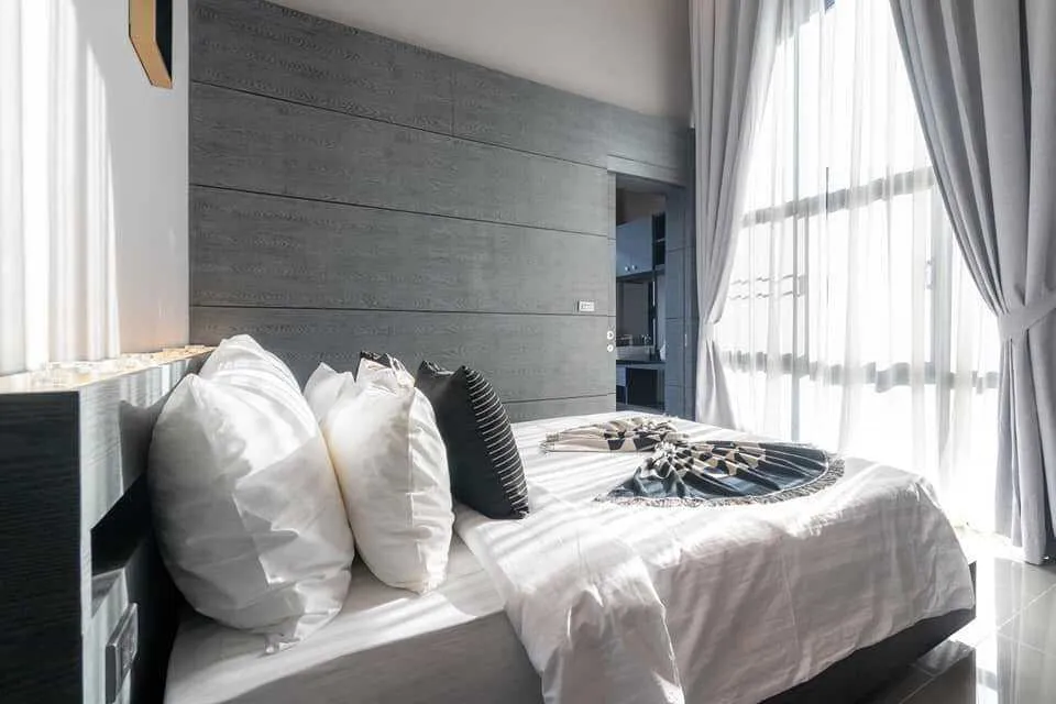Modern 4 bedrooms with private pool for rent — Miniature 2