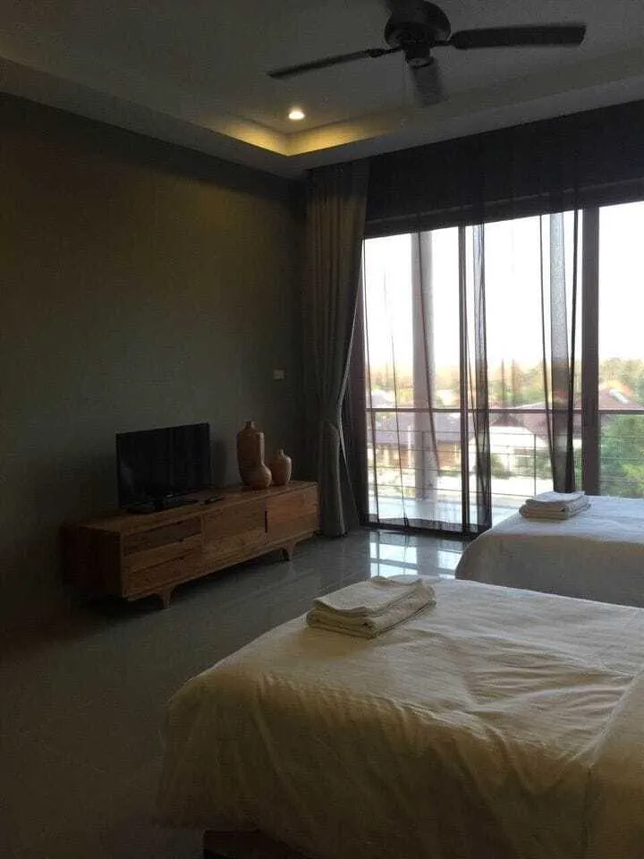 4 bedrooms with private pool for rent in Chalong — Thumbnail 9