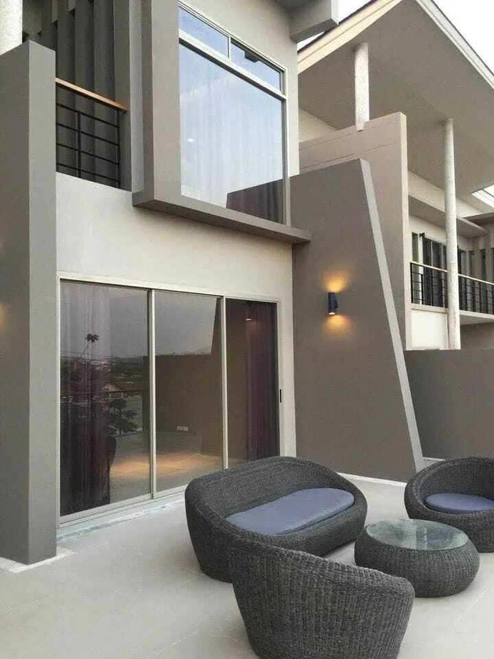 4 bedrooms with private pool for rent in Chalong — Thumbnail 18