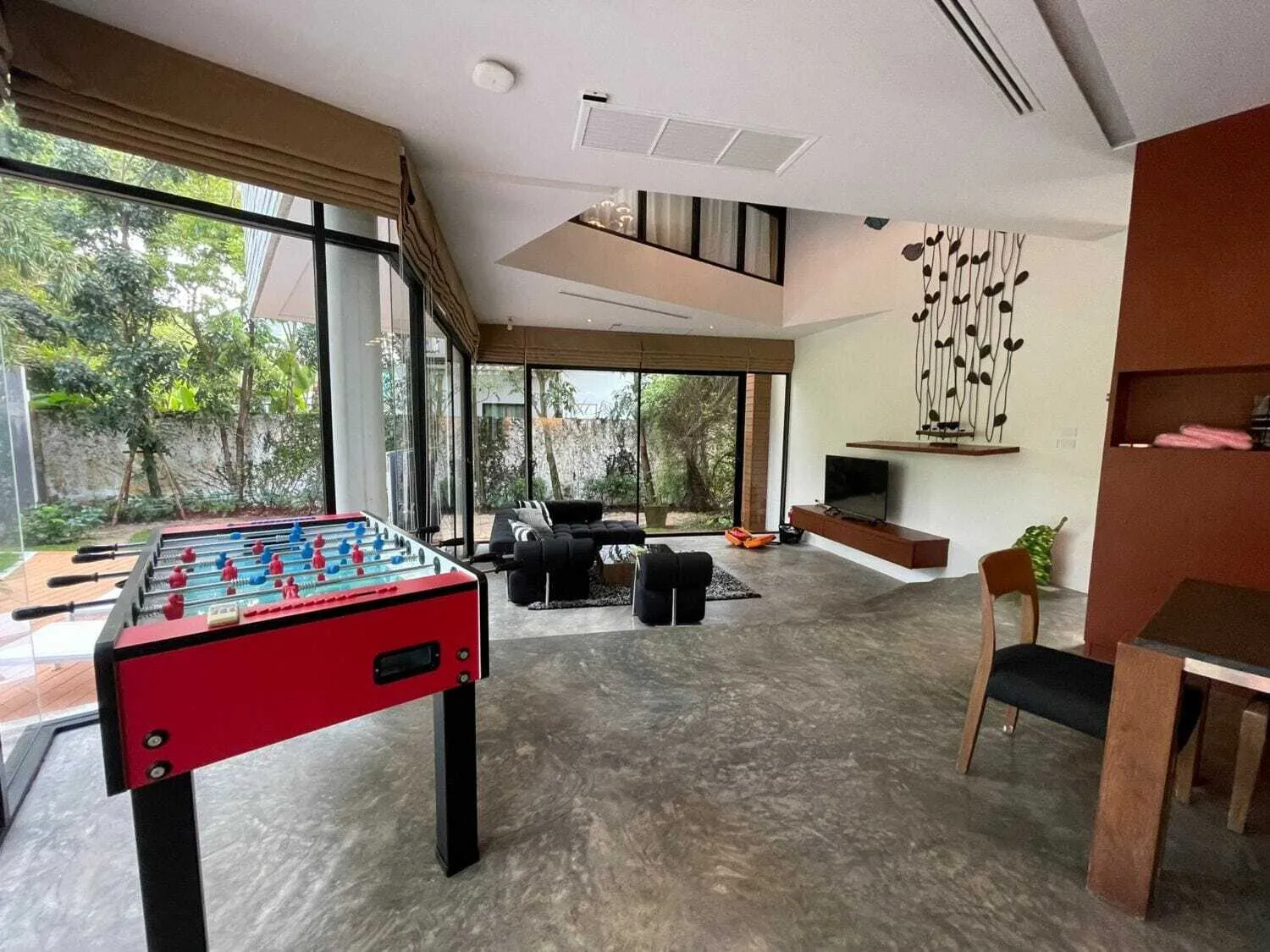 Newly Renovated Private Pool Villa With 4 Bedrooms For Sale — Thumbnail 5