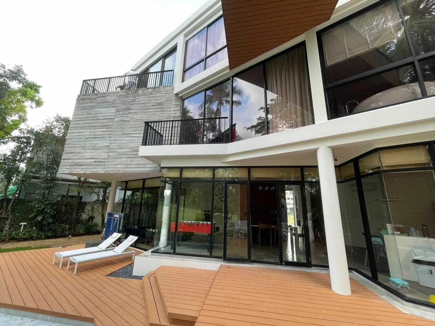 Newly Renovated Private Pool Villa With 4 Bedrooms For Sale — Thumbnail 17