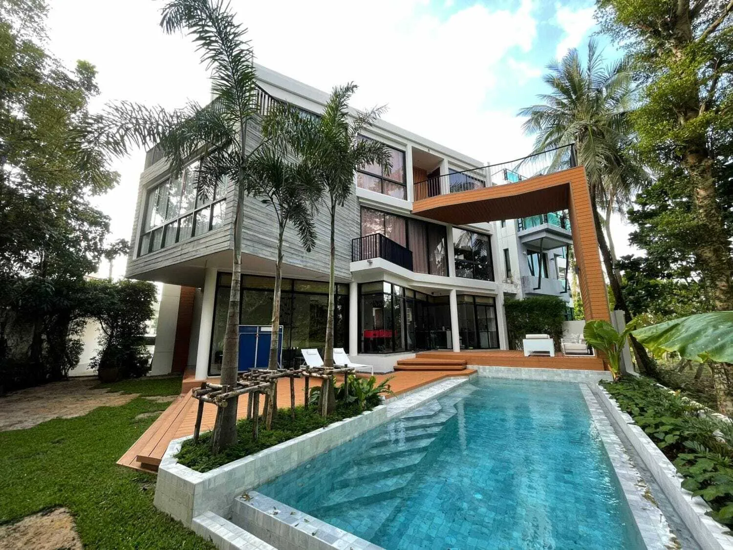Newly Renovated Private Pool Villa With 4 Bedrooms For Sale — Thumbnail 20
