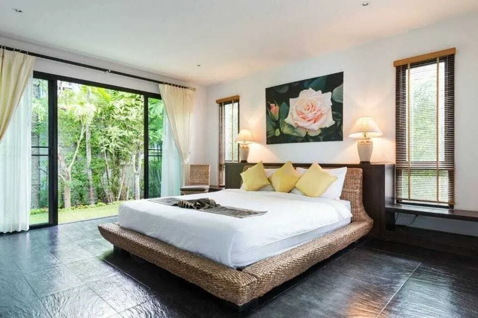 Beautiful 3 bedrooms with private pool for rent — Thumbnail 10