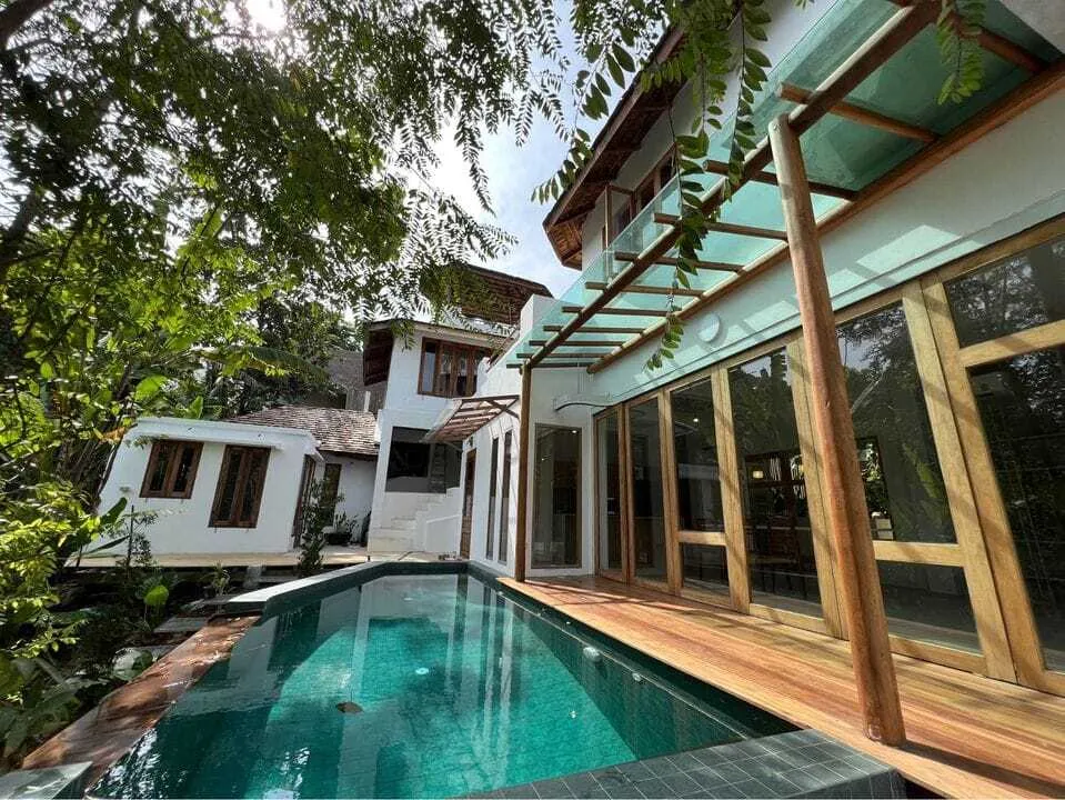 Beautiful 4 bedrooms with private pool for rent — Thumbnail 9
