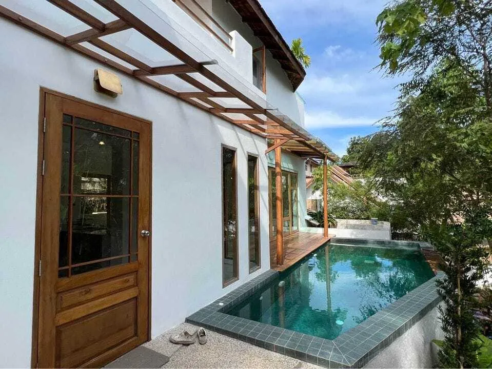 Beautiful 4 bedrooms with private pool for rent — Thumbnail 12