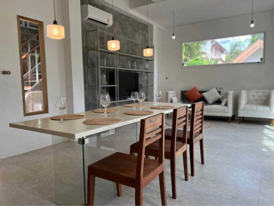 Beautiful 4 bedrooms with private pool for rent — Thumbnail 16