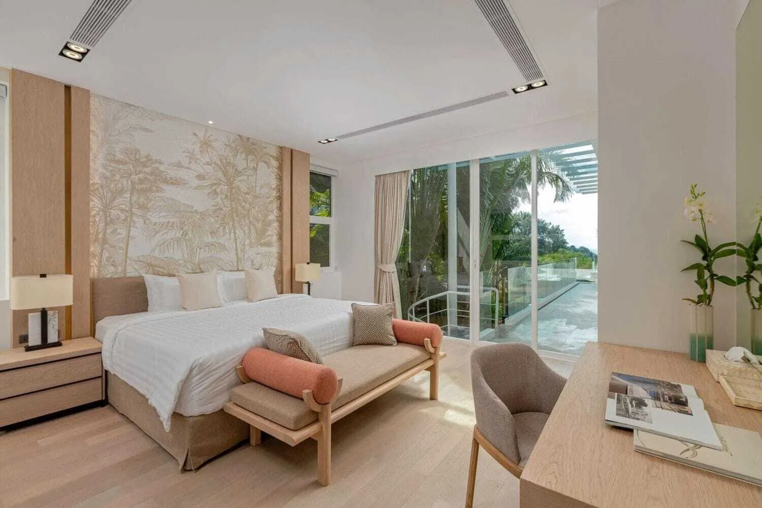 Seaview 6 bedrooms with private pool for rent in Cape yamu — Thumbnail 10