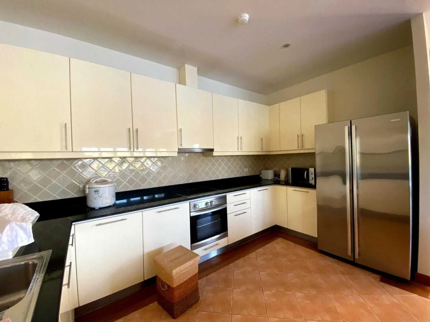 Laguna Water 4 bedrooms with private pool for rent — Thumbnail 2