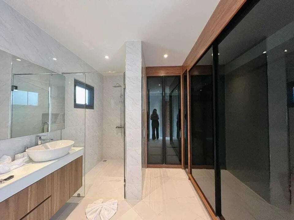 Modern 3 Bedrooms with private pool for rent in Choeng Thale — Thumbnail 20