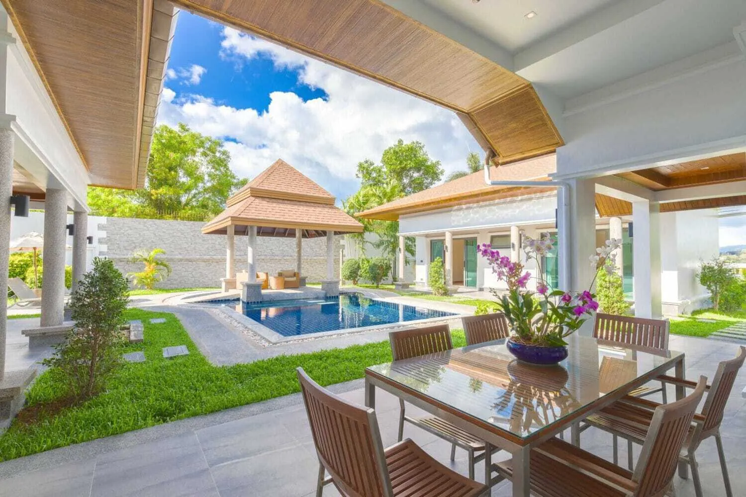 Beautiful Private Pool Villa With 4 Bedrooms In Choeng Thale — Thumbnail 2