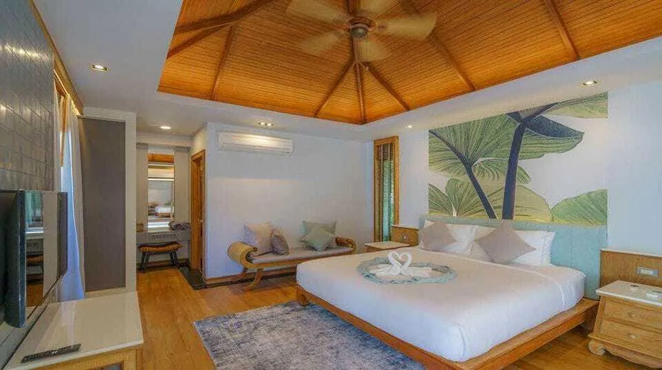 Luxury 6 bedrooms with private pool for rent — Thumbnail 3