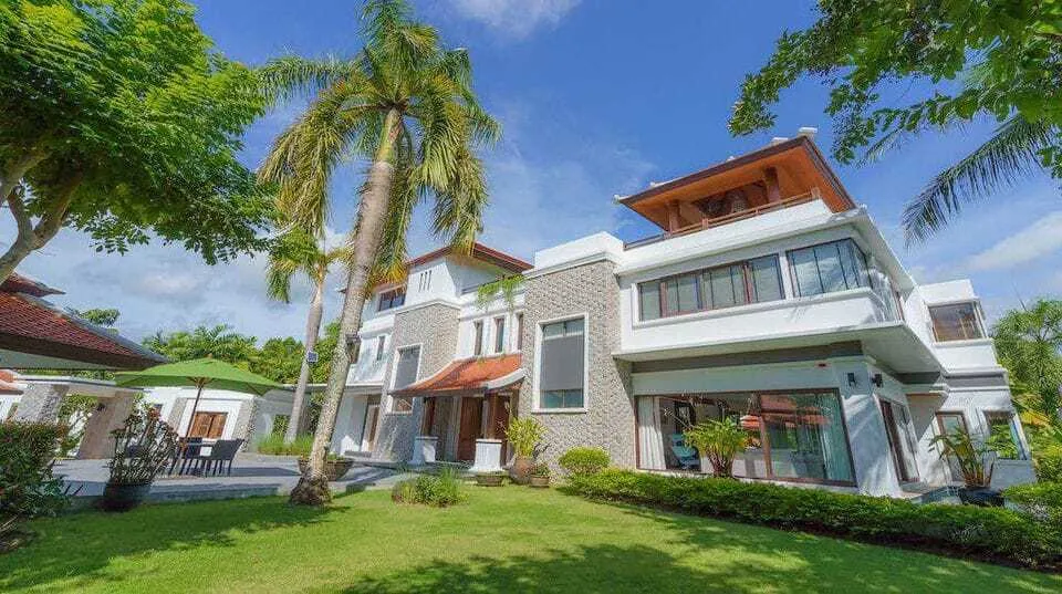 Luxury 6 bedrooms with private pool for rent — Thumbnail 8