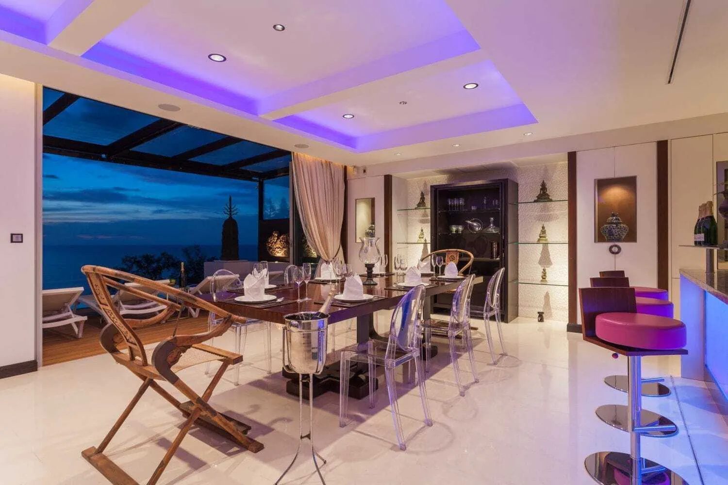 Seaview – 3 bedrooms with private pool villa for rent in Surin — Thumbnail 2