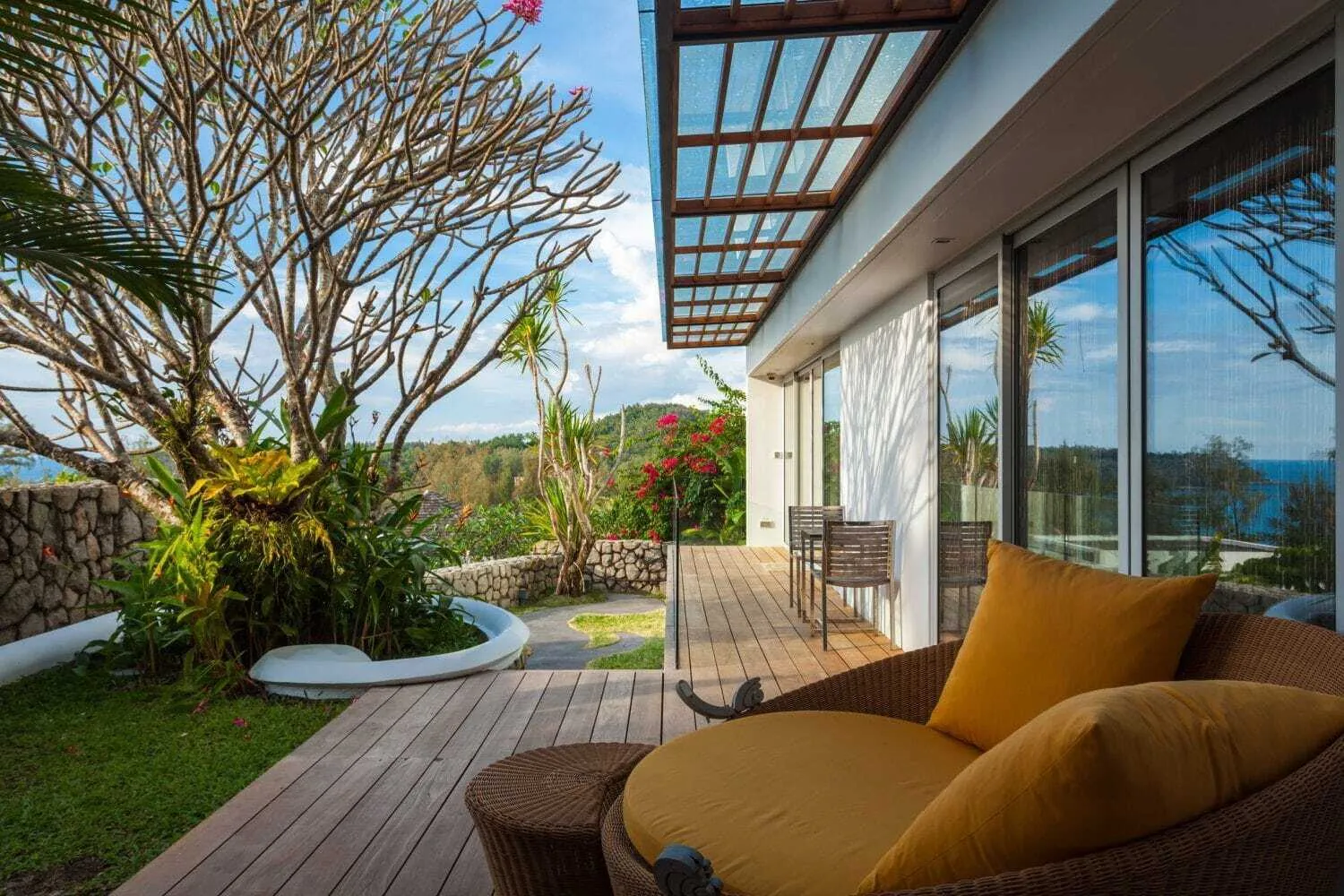Seaview – 3 bedrooms with private pool villa for rent in Surin — Thumbnail 5