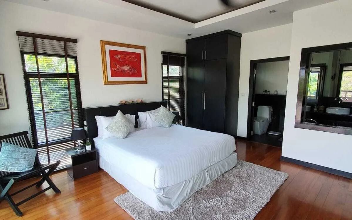 Beautiful 4 bedrooms with private pool for rent in Layan — Thumbnail 14