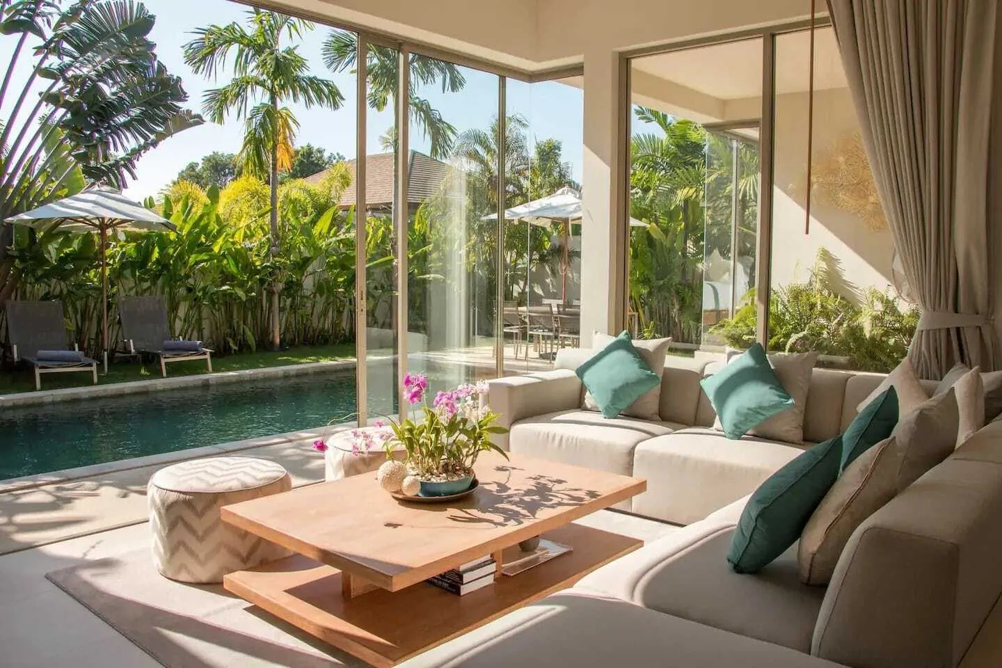 Trichada – 6 bedrooms with private pool villa for rent short term — Miniature 4