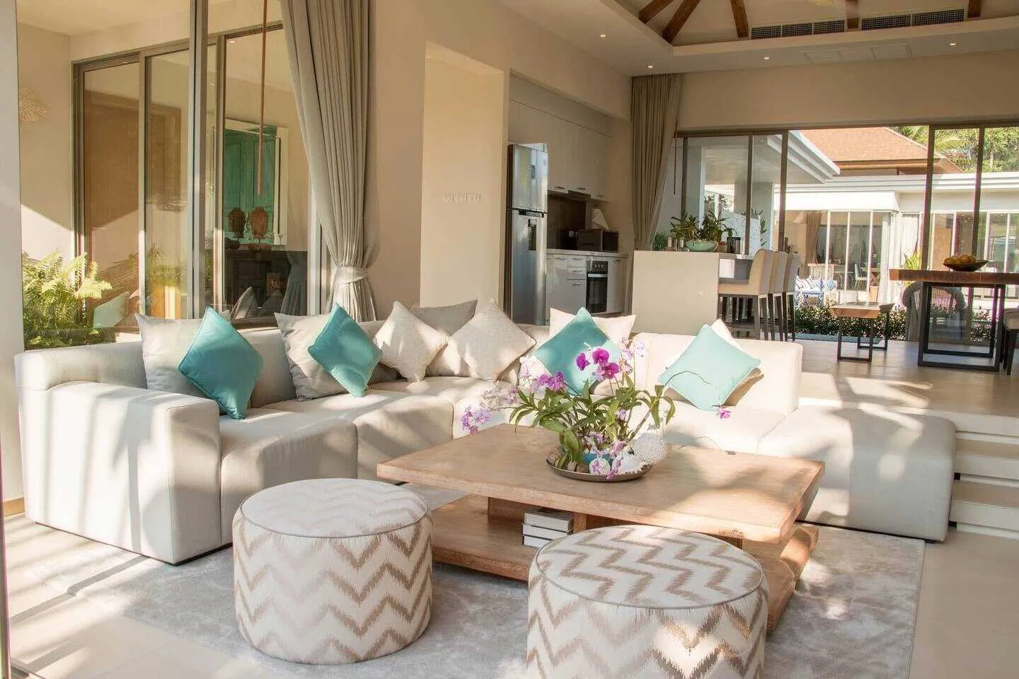Trichada – 6 bedrooms with private pool villa for rent short term — Miniature 20