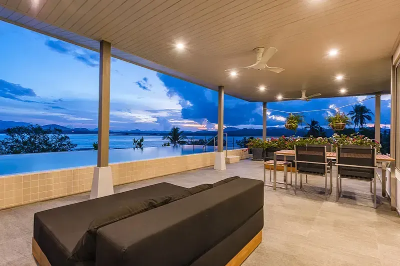 Stunning 7 Bedrooms Villa in Mai Khao, Phuket — Thumbnail 10