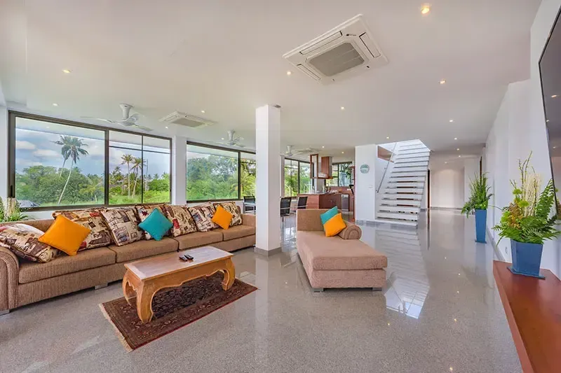 Stunning 7 Bedrooms Villa in Mai Khao, Phuket — Thumbnail 12