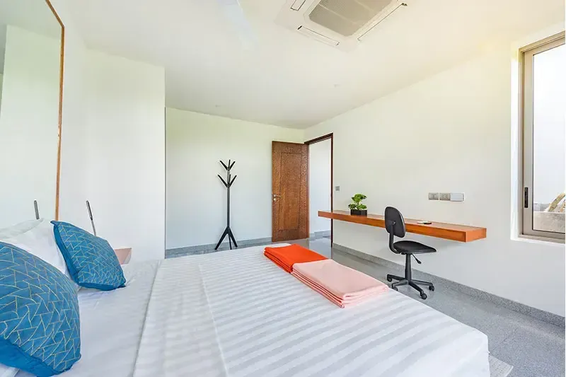 Stunning 7 Bedrooms Villa in Mai Khao, Phuket — Thumbnail 15
