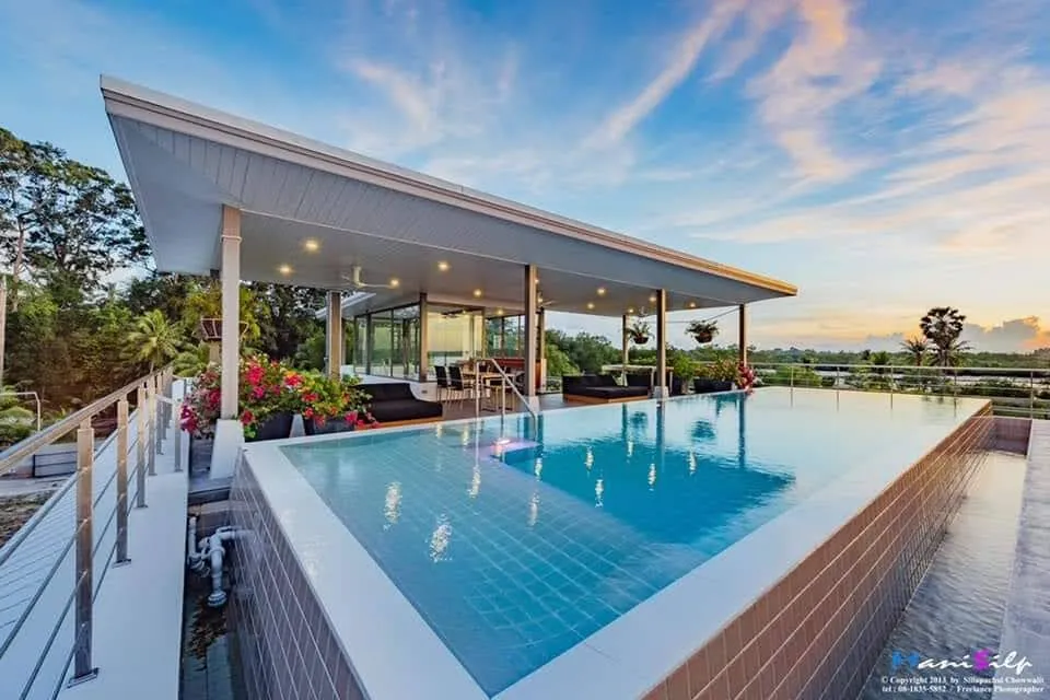 Stunning 7 Bedrooms Villa in Mai Khao, Phuket — Thumbnail 20
