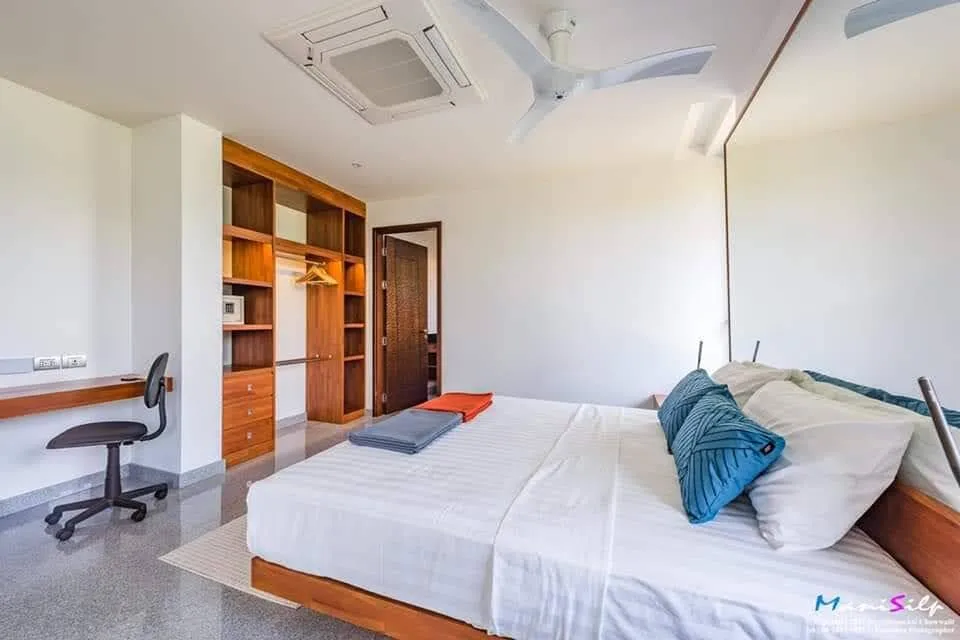 Stunning 7 Bedrooms Villa in Mai Khao, Phuket — Thumbnail 23