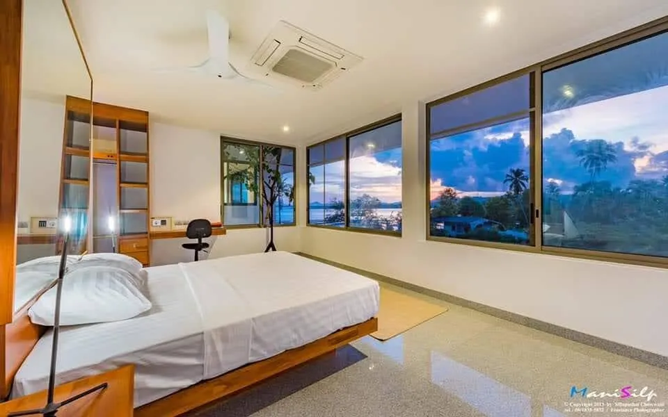 Stunning 7 Bedrooms Villa in Mai Khao, Phuket — Thumbnail 25