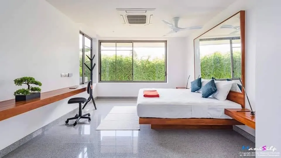 Stunning 7 Bedrooms Villa in Mai Khao, Phuket — Thumbnail 28