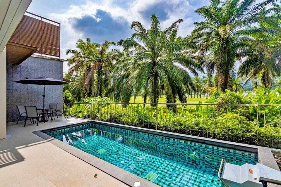 Golf course view 4 bedrooms with private pool villa for rent — Thumbnail 2