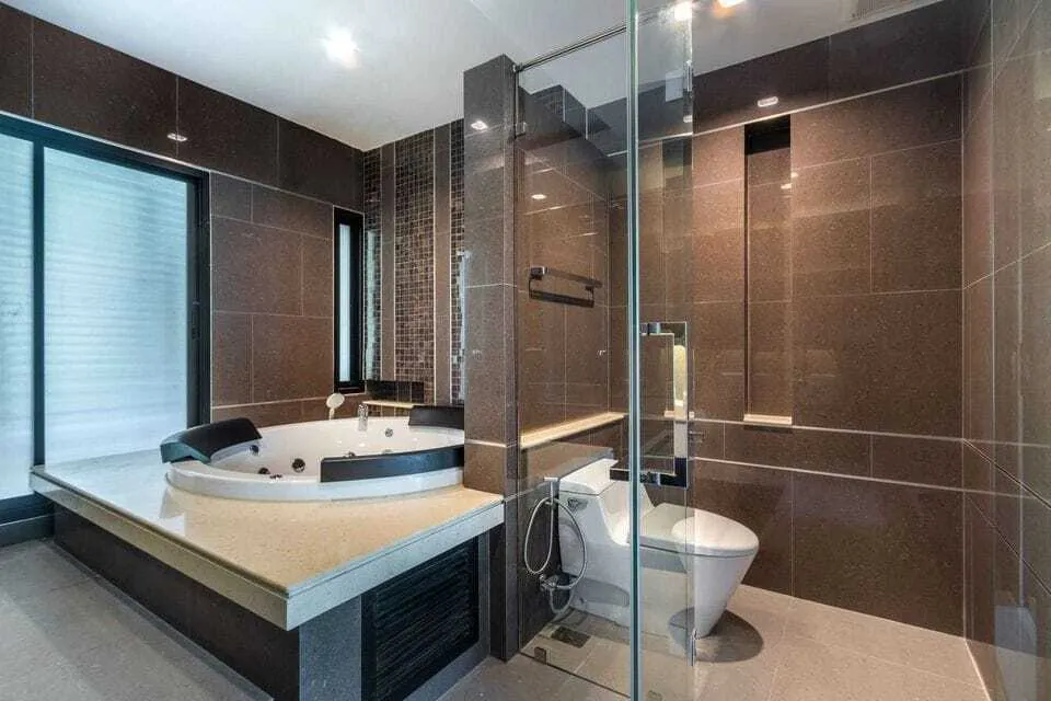 Golf course view 4 bedrooms with private pool villa for rent — Thumbnail 5
