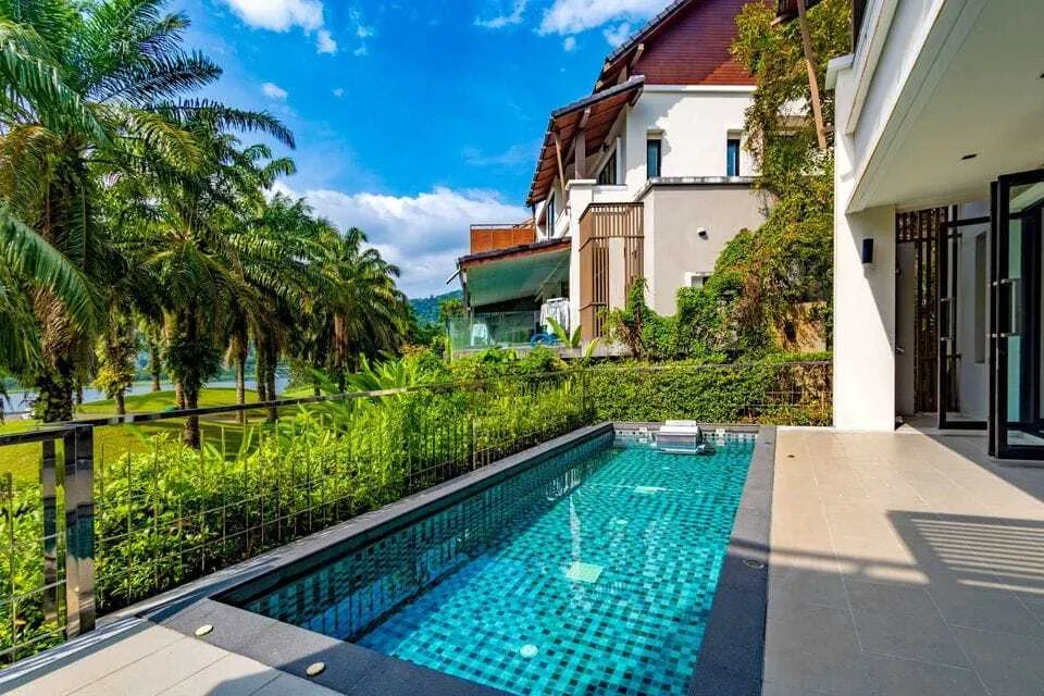 Golf course view 4 bedrooms with private pool villa for rent — Thumbnail 6