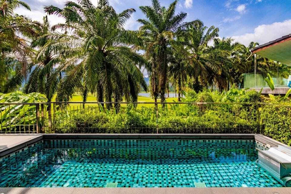 Golf course view 4 bedrooms with private pool villa for rent — Thumbnail 15