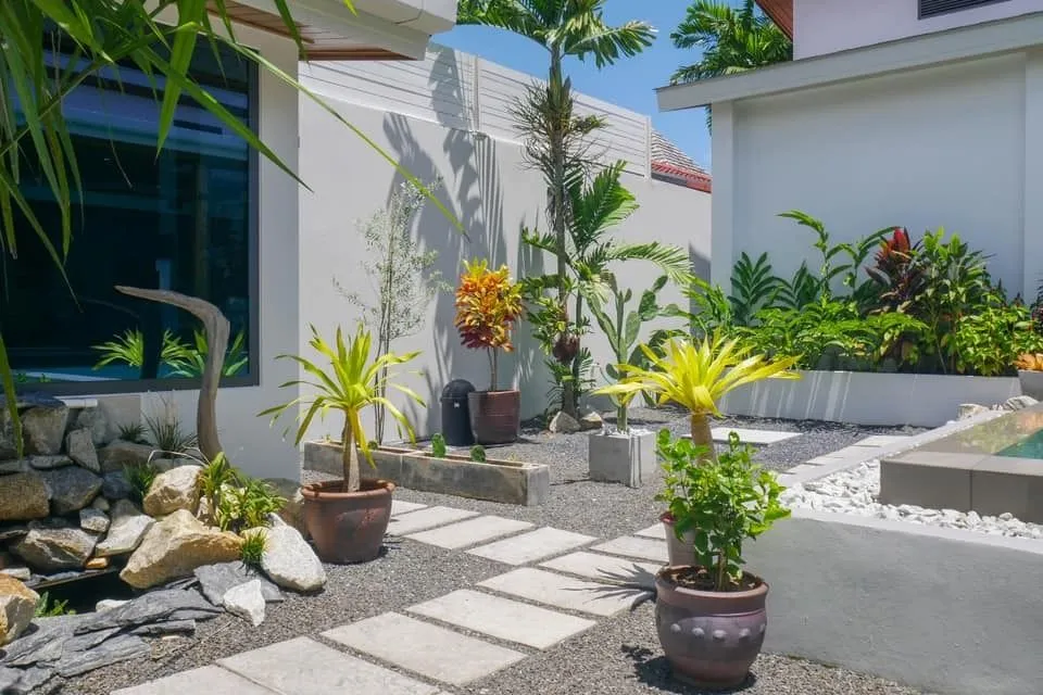 Luxury 3 bedroom with Private Pool villa in Choeng Thale — Thumbnail 3