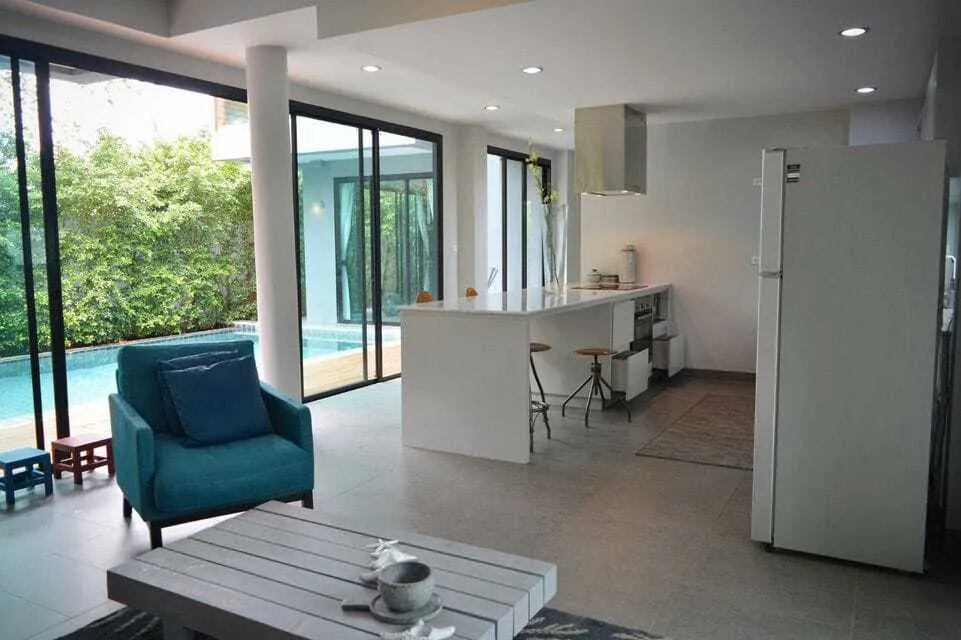 Luxury 3 bedroom with private pool villa in Pasuk 4, Choeng Thale — Thumbnail 2