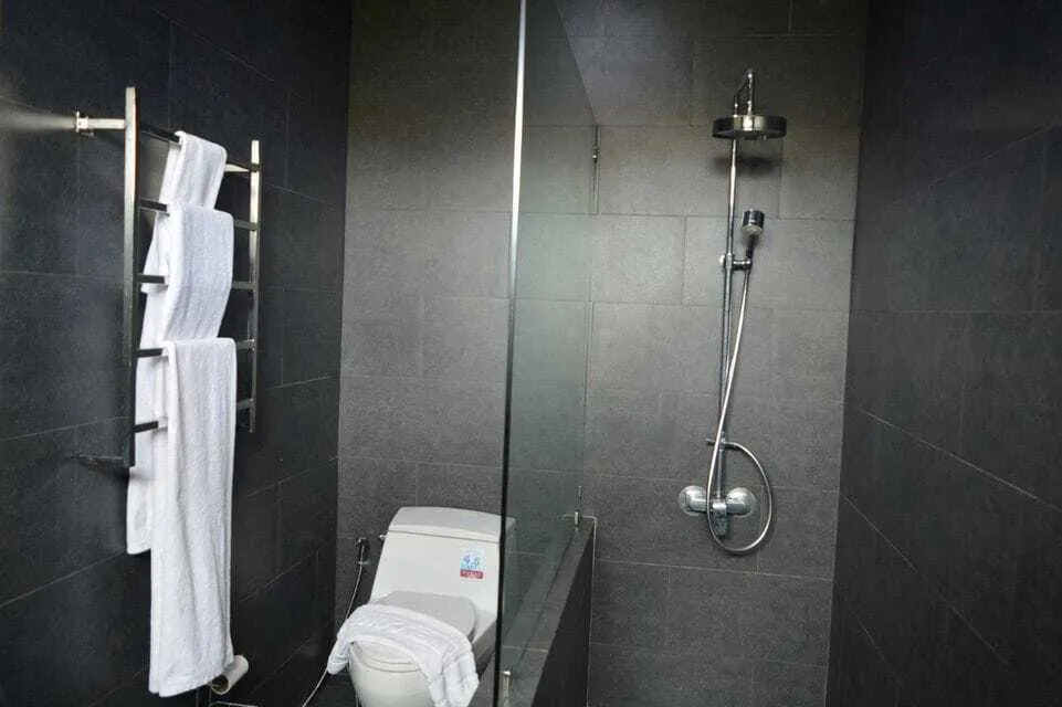 Luxury 3 bedroom with private pool villa in Pasuk 4, Choeng Thale — Thumbnail 17