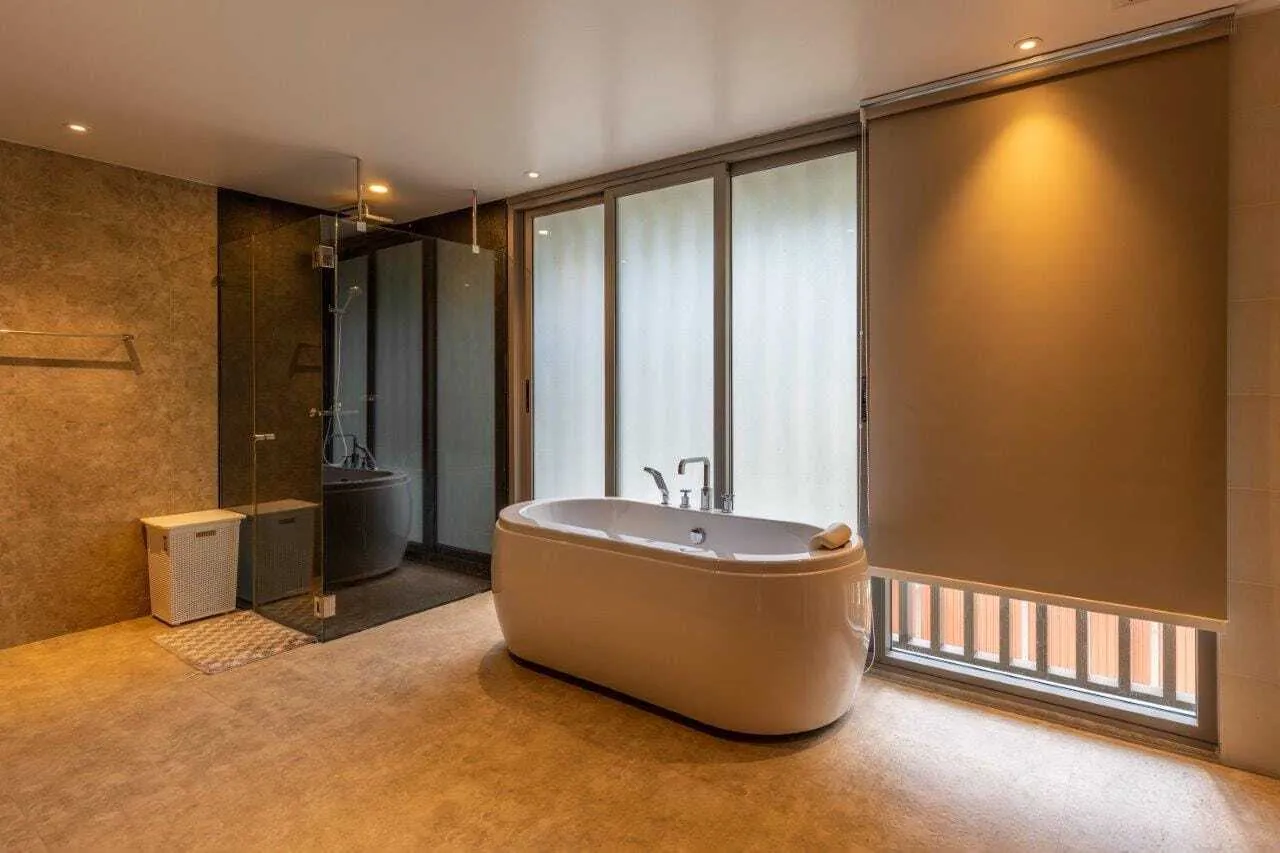 Luxury 3 bedroom with private pool villa in Layan — Thumbnail 10