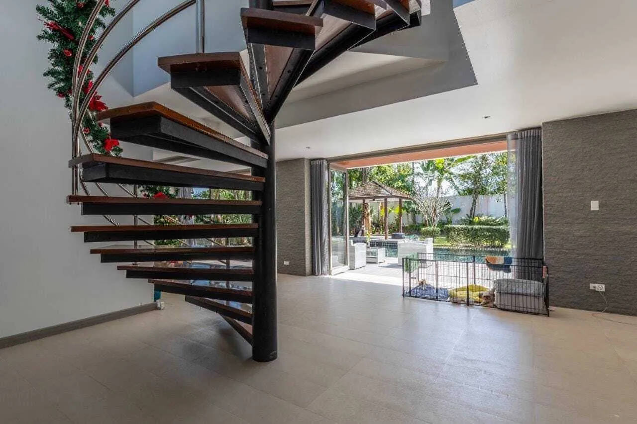 Luxury 3 bedroom with private pool villa in Layan — Thumbnail 17