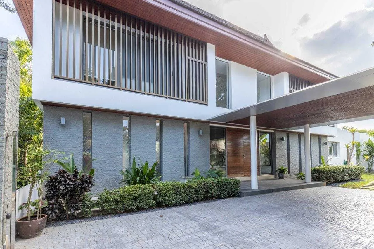 Luxury 3 bedroom for sale with private pool in Layan — Thumbnail 3