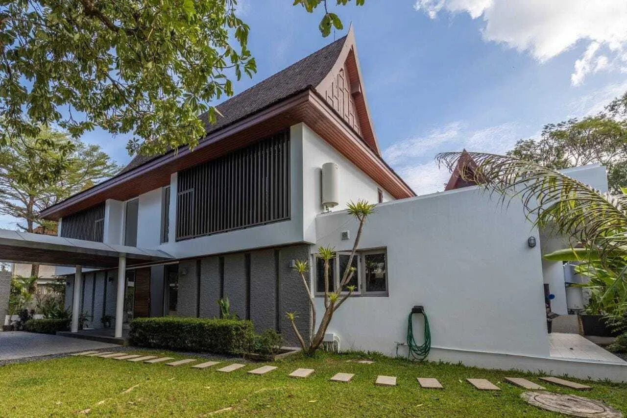 Luxury 3 bedroom for sale with private pool in Layan — Thumbnail 11