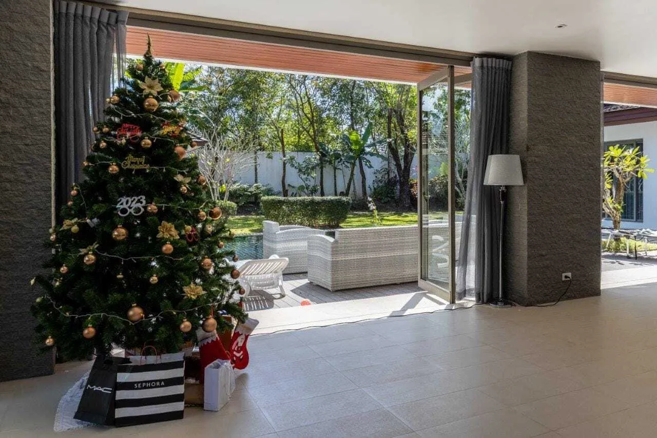 Luxury 3 bedroom for sale with private pool in Layan — Thumbnail 12