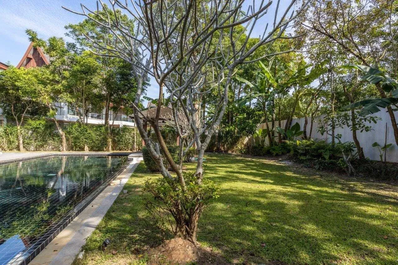Luxury 3 bedroom for sale with private pool in Layan — Thumbnail 17