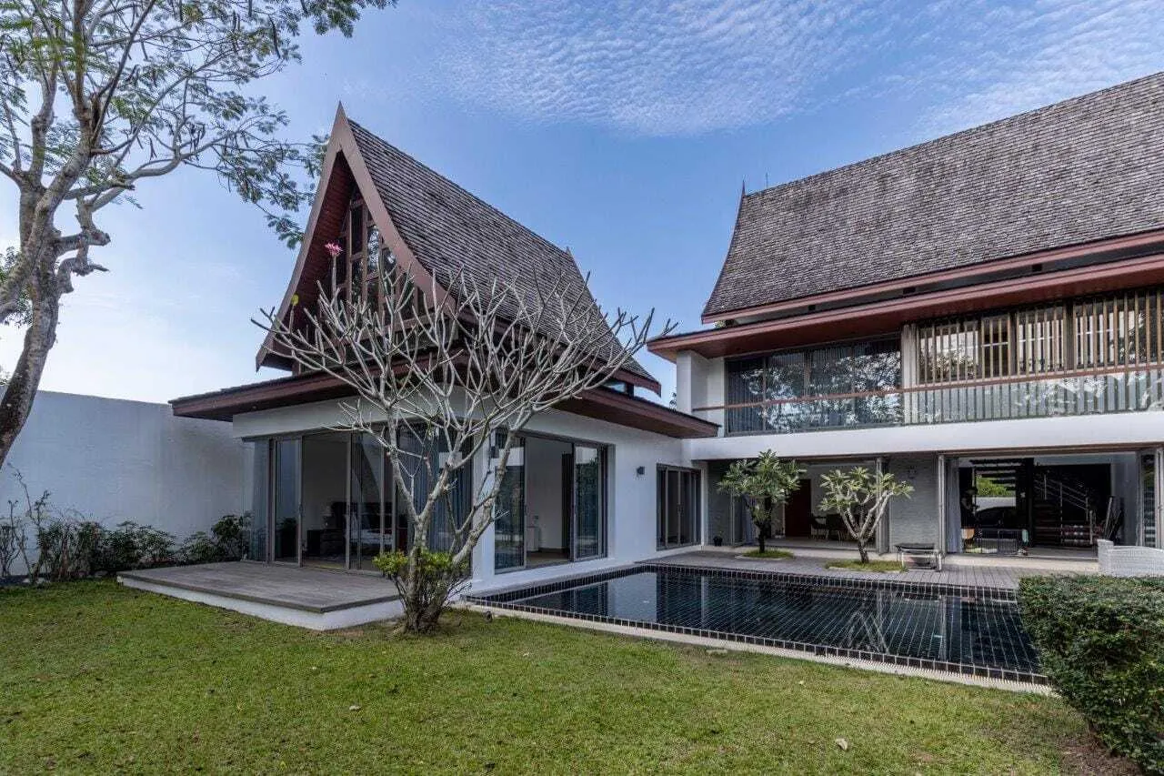 Luxury 3 bedroom for sale with private pool in Layan — Thumbnail 18