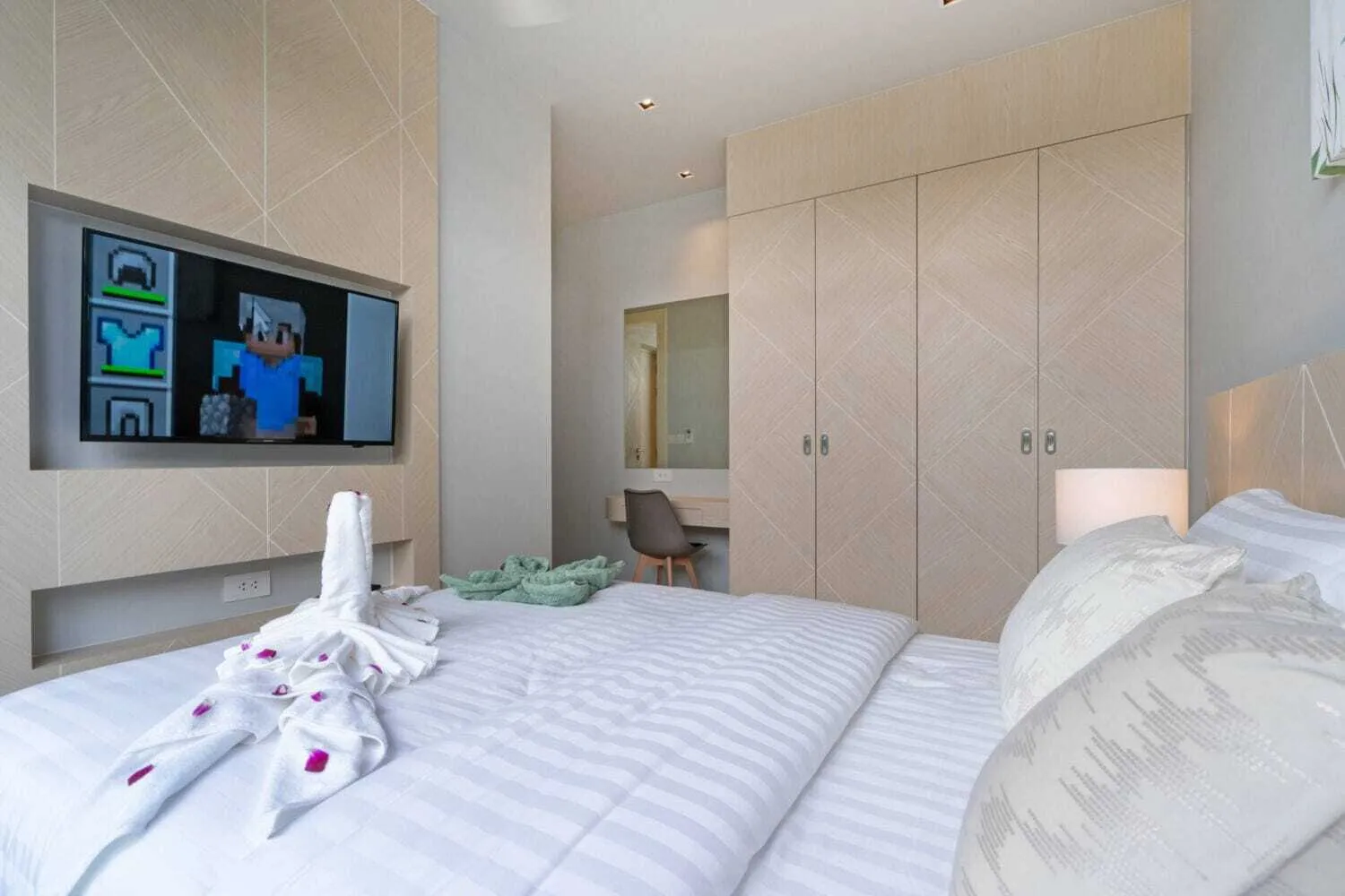 Modern 3 bedrooms with private pool villa for rent in Kamala — Thumbnail 12
