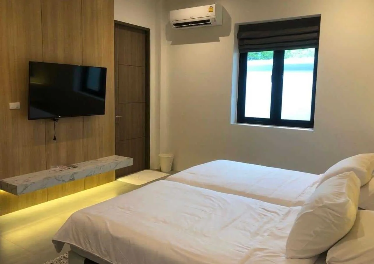 Pet-Friendly 3-Bedroom Villa with Saltwater Pool in Bangtao — Thumbnail 18