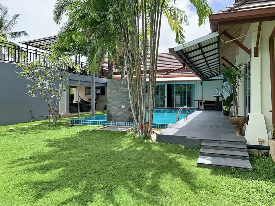 Gorgeous 5 bedroom with large gardens in Rawai — Thumbnail 13