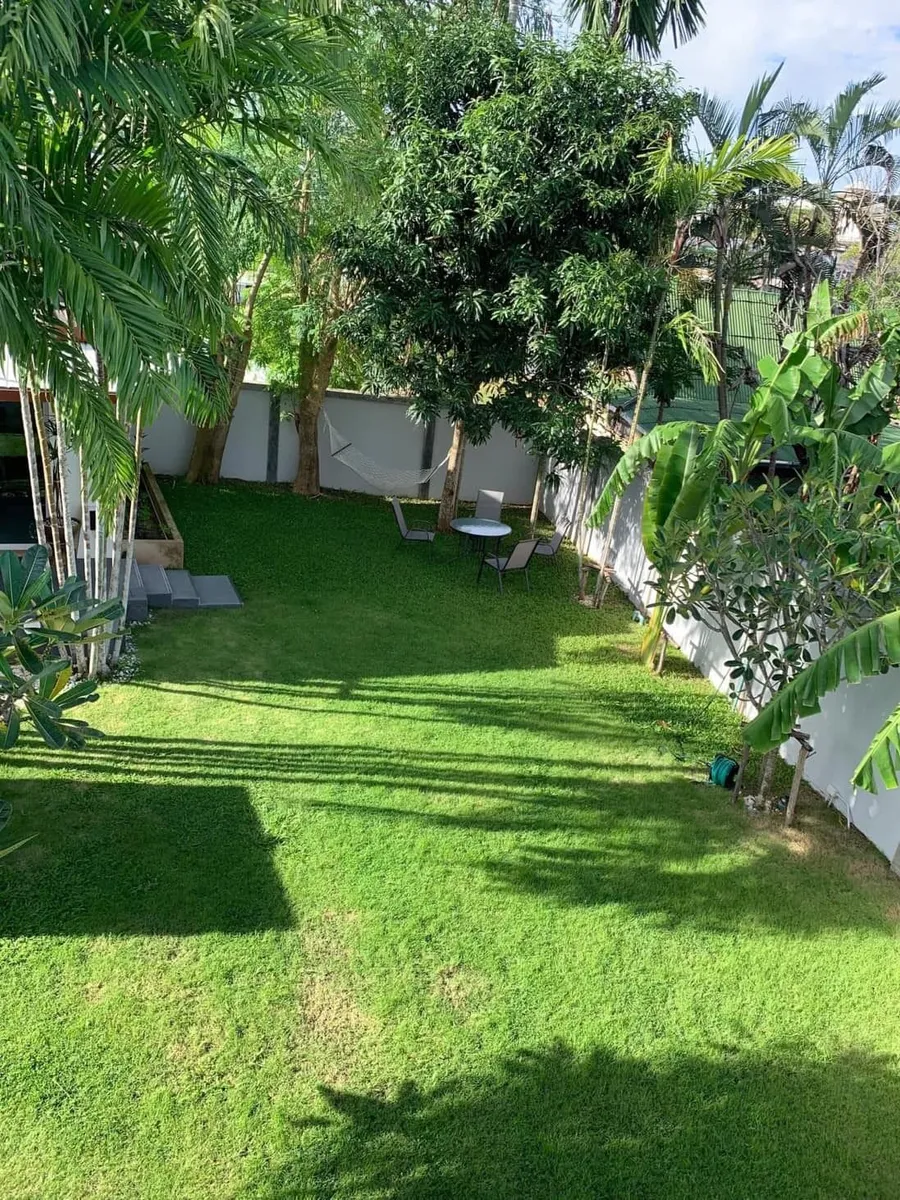 Gorgeous 5 bedroom with large gardens in Rawai — Thumbnail 24