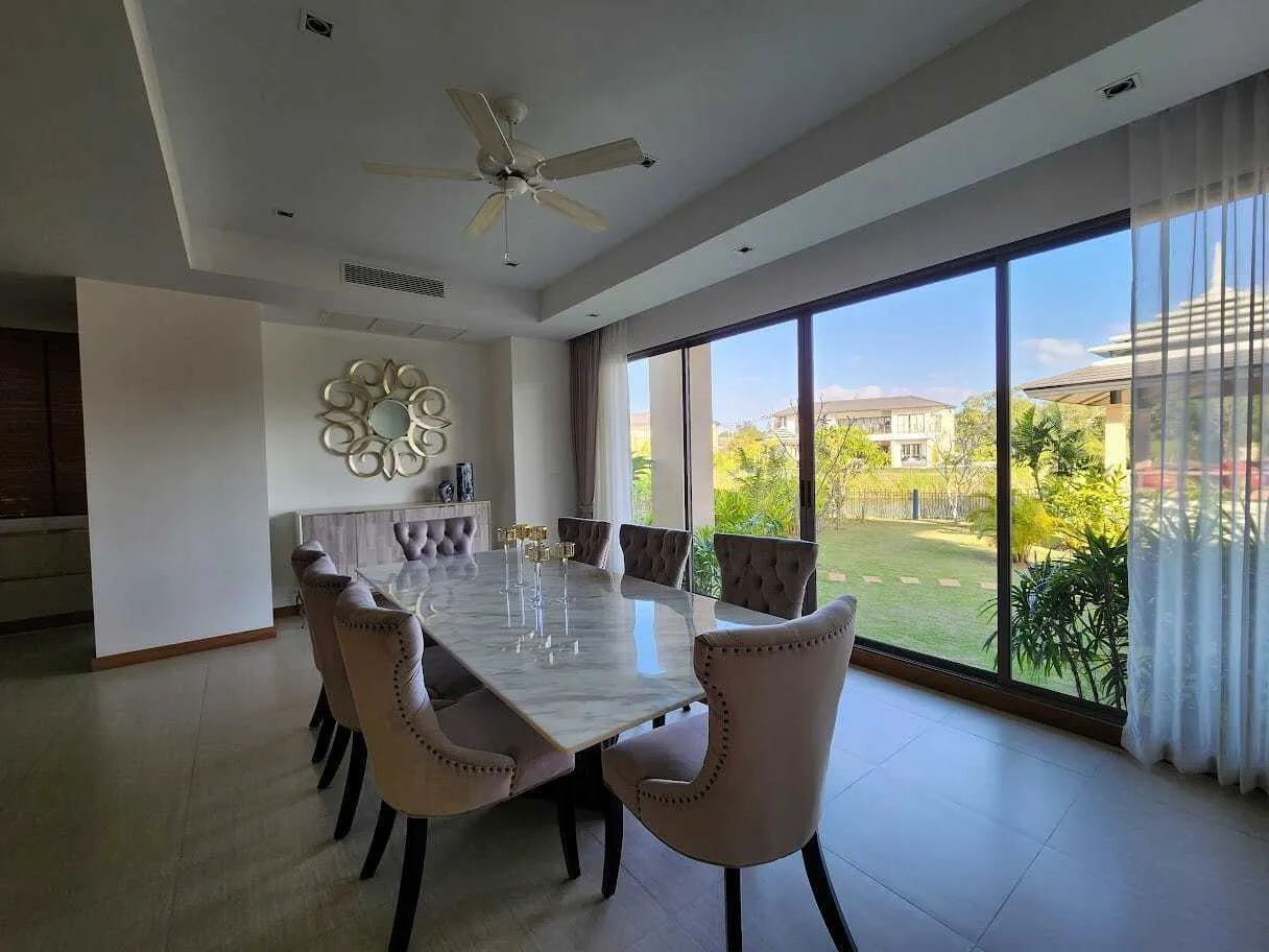 Laguna 4 bedroom with private poo for rent in Choeng Thale — Thumbnail 12