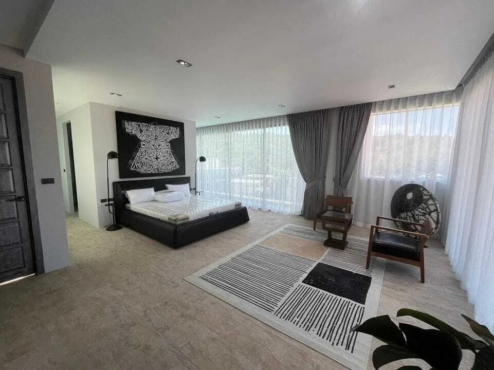 Seaview 6 bedroom villa for Rent in Kamala — Thumbnail 12